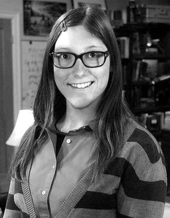 https://www.saint-etienne-hors-cadre.fr//content/uploads/2019/01/Audrey-P-Amy_Farrah_Fowler.jpg