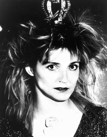 https://www.saint-etienne-hors-cadre.fr//content/uploads/2019/01/Geraldine-Dabrigeon_Nina-Hagen.jpg