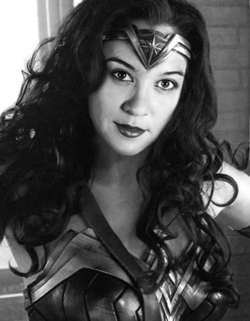 https://www.saint-etienne-hors-cadre.fr//content/uploads/2019/01/Maelle_wonderwoman2b-3.jpg