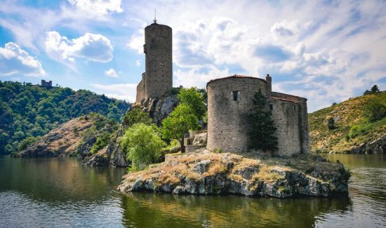 Ile_de_Grangent-Saint-Etienne_Tourisme___Congres___Trekking___Voyages-66454-1200px