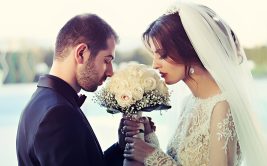 Spectacle - Vous pouvez embrasser la mariée