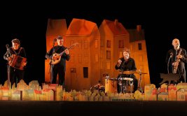 Un chat dans la ville - La Biennale fête la musique