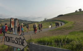 Randonnée Mont'en Scène - Repas et spectacle à la ferme