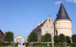 Une visite guidée historique du château de Bouthéon