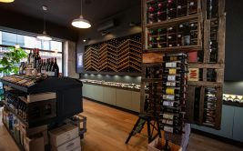 Cave A vin pas des marches