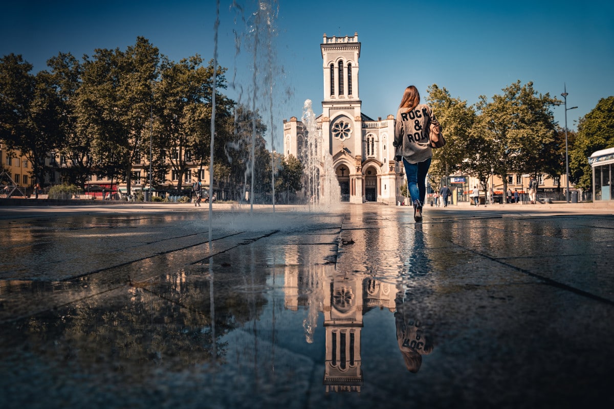 Place_Jean_Jaures-Saint-Etienne_Tourisme___Congres___Valentin_Tissot_-_Frenchexploreur-85145-1200px