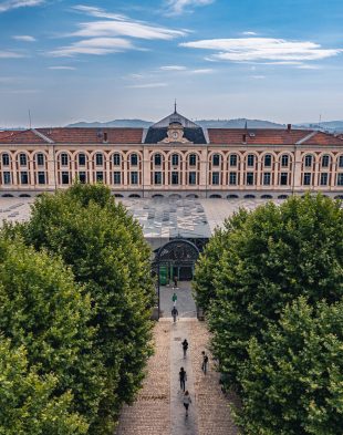 La_Cite_du_design___Place_de_la_Manufacture_d_Armes-Saint-Etienne_Tourisme___Congres___Valentin_Tissot_-_Frenchexploreur-88697