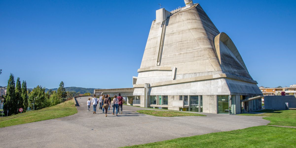 Site_Le_Corbusier___eglise_Saint-Pierre-Inscrire_la_legende-20982-1600px