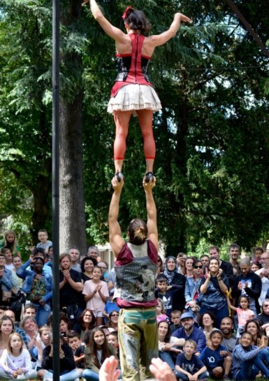 Cie-Manoamano-Circo-©-ATOUT-MONDE-2019-N.-MARION-15-min-600x906-1