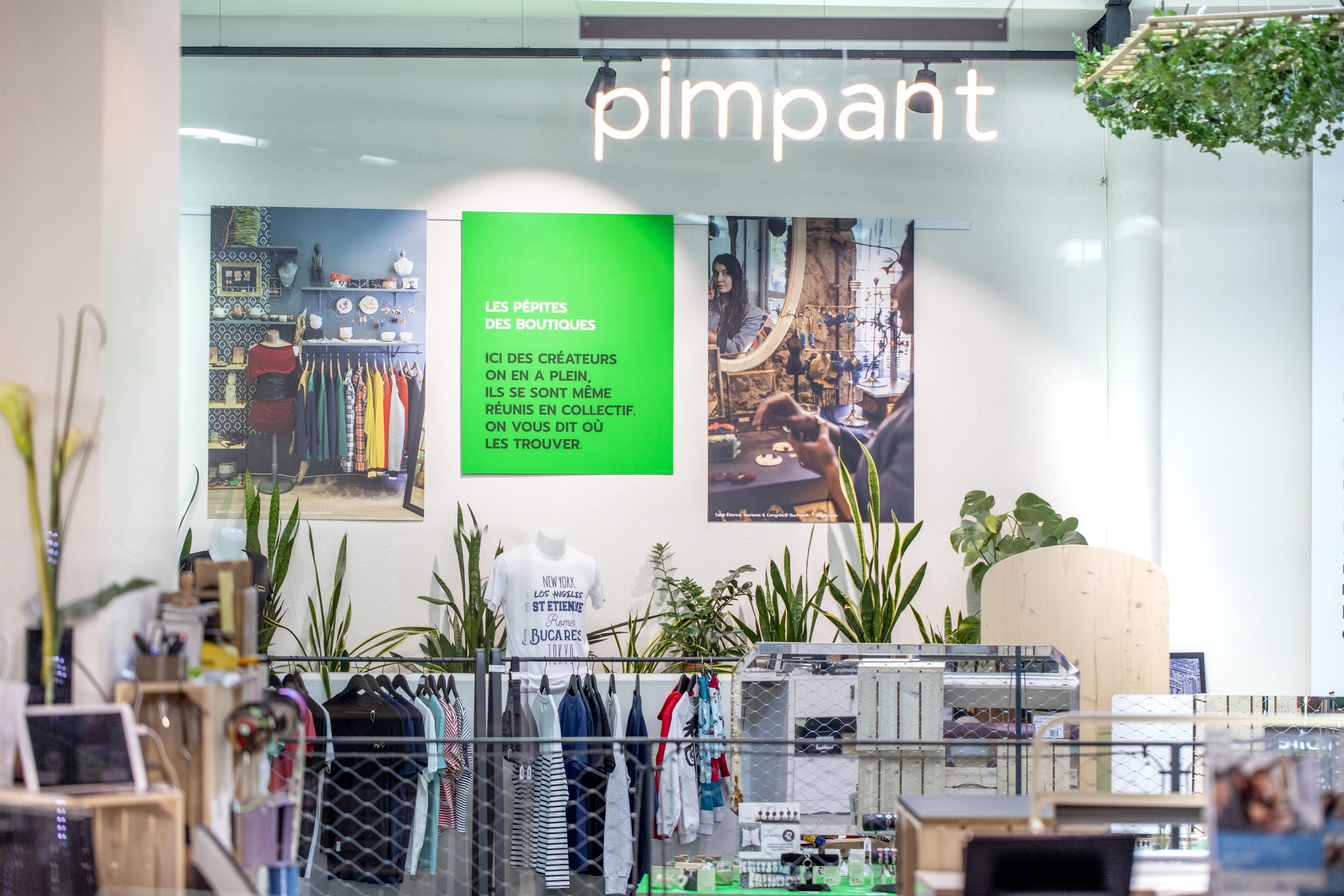 https://www.saint-etienne-hors-cadre.fr/content/uploads/2023/06/Le_Magasin_Saint-Etienne_Hors_Cadre___Office_de_Tourisme-Saint-Etienne_Tourisme___Congres___Marion_Dubanchet-85216-1-scaled.jpg