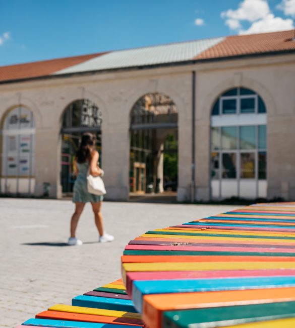 Cite_du_design___Banc_multicolore-Saint-Etienne_Tourisme___Congres___Vanessa_Martin___leblogcashpistache-88756