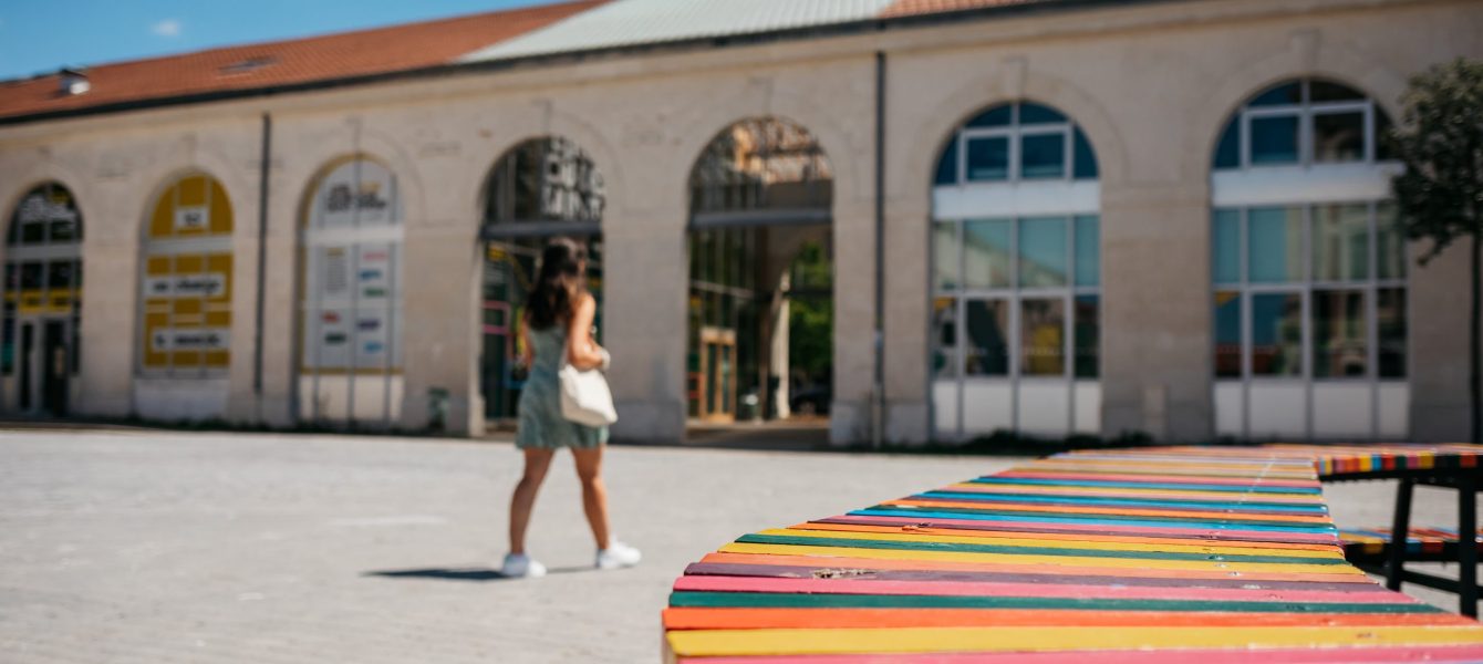 Cite_du_design___Banc_multicolore-Saint-Etienne_Tourisme___Congres___Vanessa_Martin___leblogcashpistache-88756