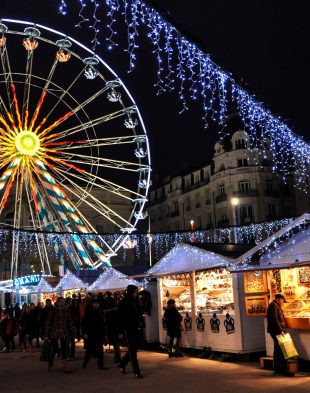 Marche_de_Noel___place_de_l_hotel_de_ville-Saint-Etienne_Tourisme___Congres___Evelyne_Deveaux-65224