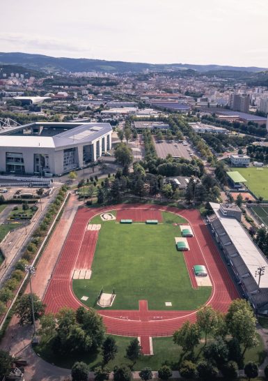 Vue_aerienne_stade-Saint-Etienne_Tourisme___Congres___Valentin_Tissot_-_Frenchexploreur-85155