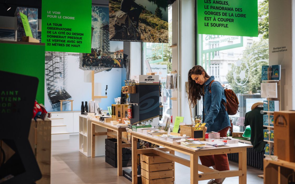 La_Magasin_Saint-Etienne_Hors_Cadre-Saint-Etienne_Tourisme___Congres___French_Wanderers-96750-1600px