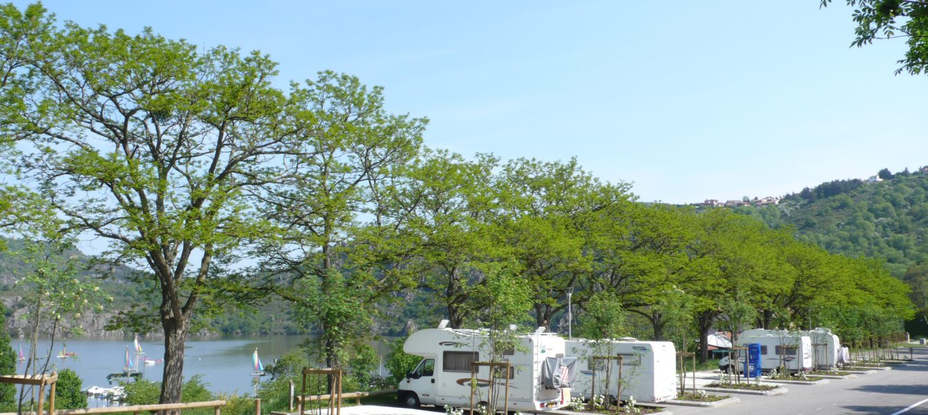 Aire_de_camping_car-Mairie___service_communication_de_la_commune-57389