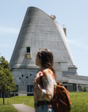 Site_Le_Corbusier___eglise_Saint-Pierre-Inscrire_la_legende-96840-1600px
