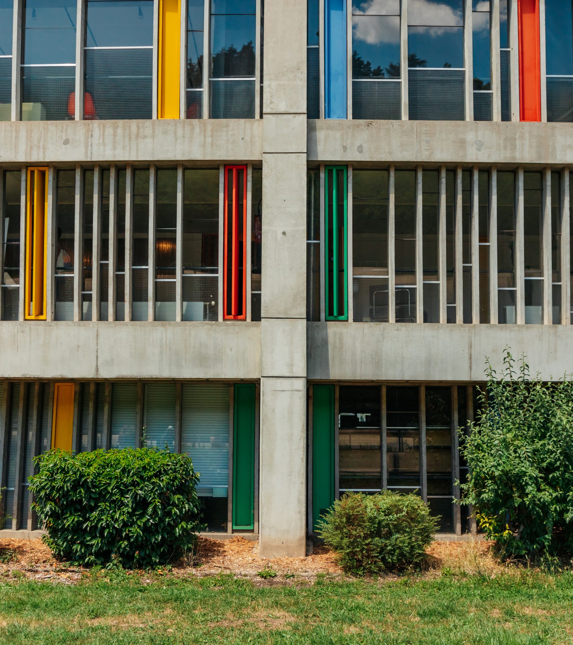 Site_Le_Corbusier___Maison_de_la_Culture___pans_de_verre_ondulatoires-Inscrire_la_legende-88756