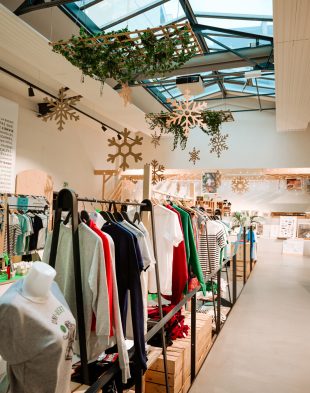 Le_Magasin_Saint-Etienne_Hors_Cadre___Boutique_Office_de_Tourisme-Saint-Etienne_Tourisme___Congres___Eva_Ferrante-90170-1600px